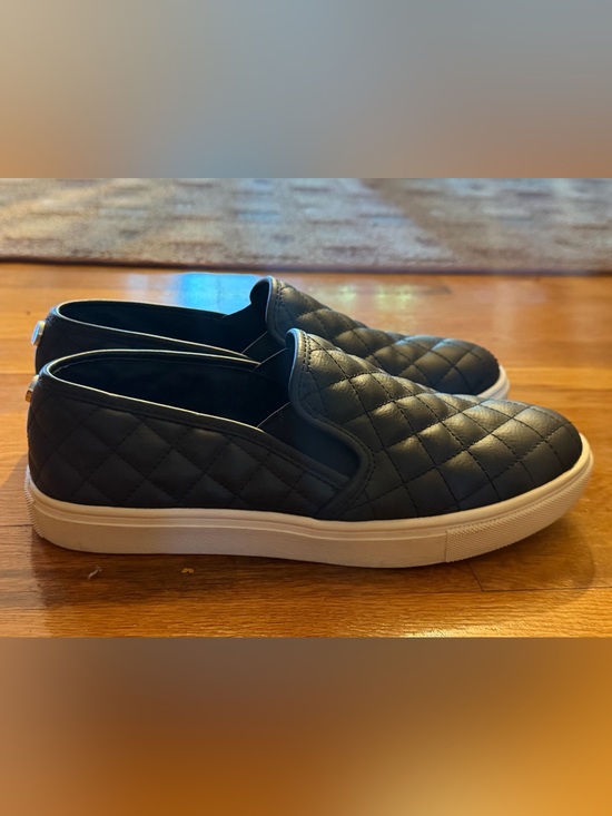 Steve Madden Shoes - Women’s Steve Madden flats